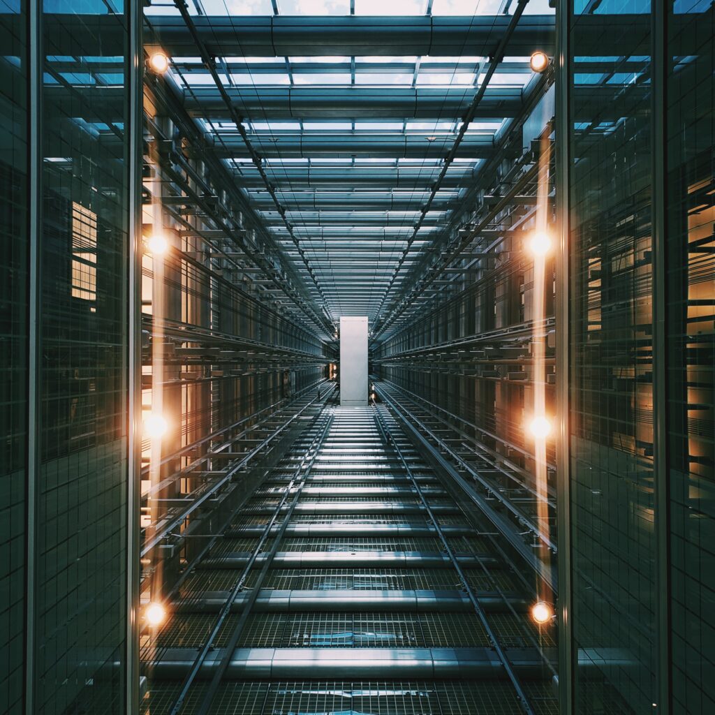 image of a data center to convey how and why businesses may need a Data Center Transition